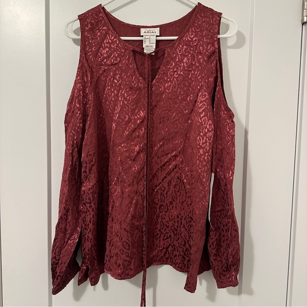 Ariat NWT Maroon Leopard Long Sleeve Blouse Size Medium Women’s